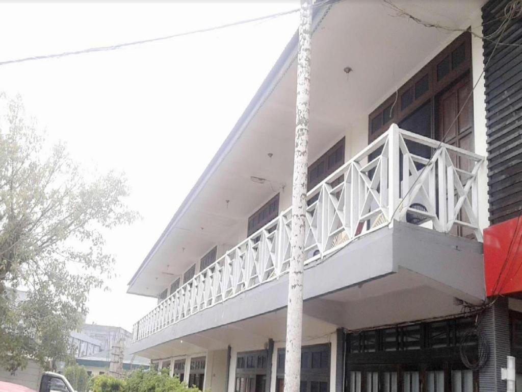 Serayu Hotel Timika Exteriör bild