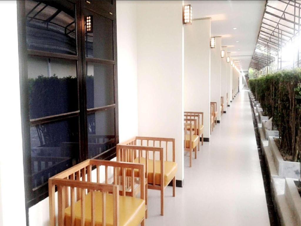Serayu Hotel Timika Exteriör bild