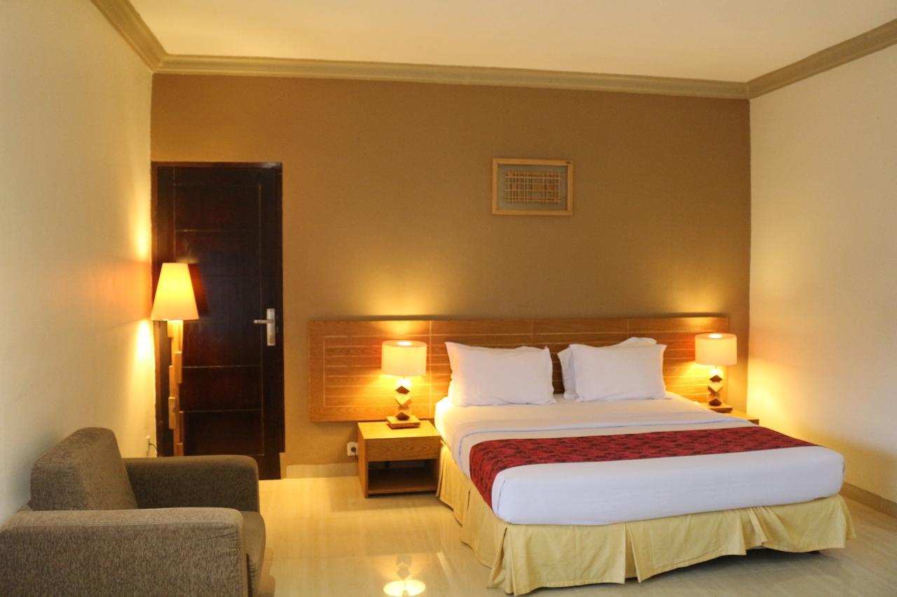 Serayu Hotel Timika Exteriör bild